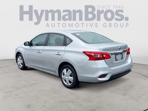 Used 2018 Nissan Sentra S FWD image 6