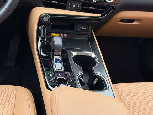 Used 2025 Lexus NX 350 AWD w/ Premium Package image 13