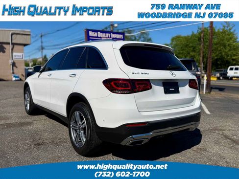 Used 2021 Mercedes-Benz GLC 300 4MATIC w/ Multimedia Package image 5