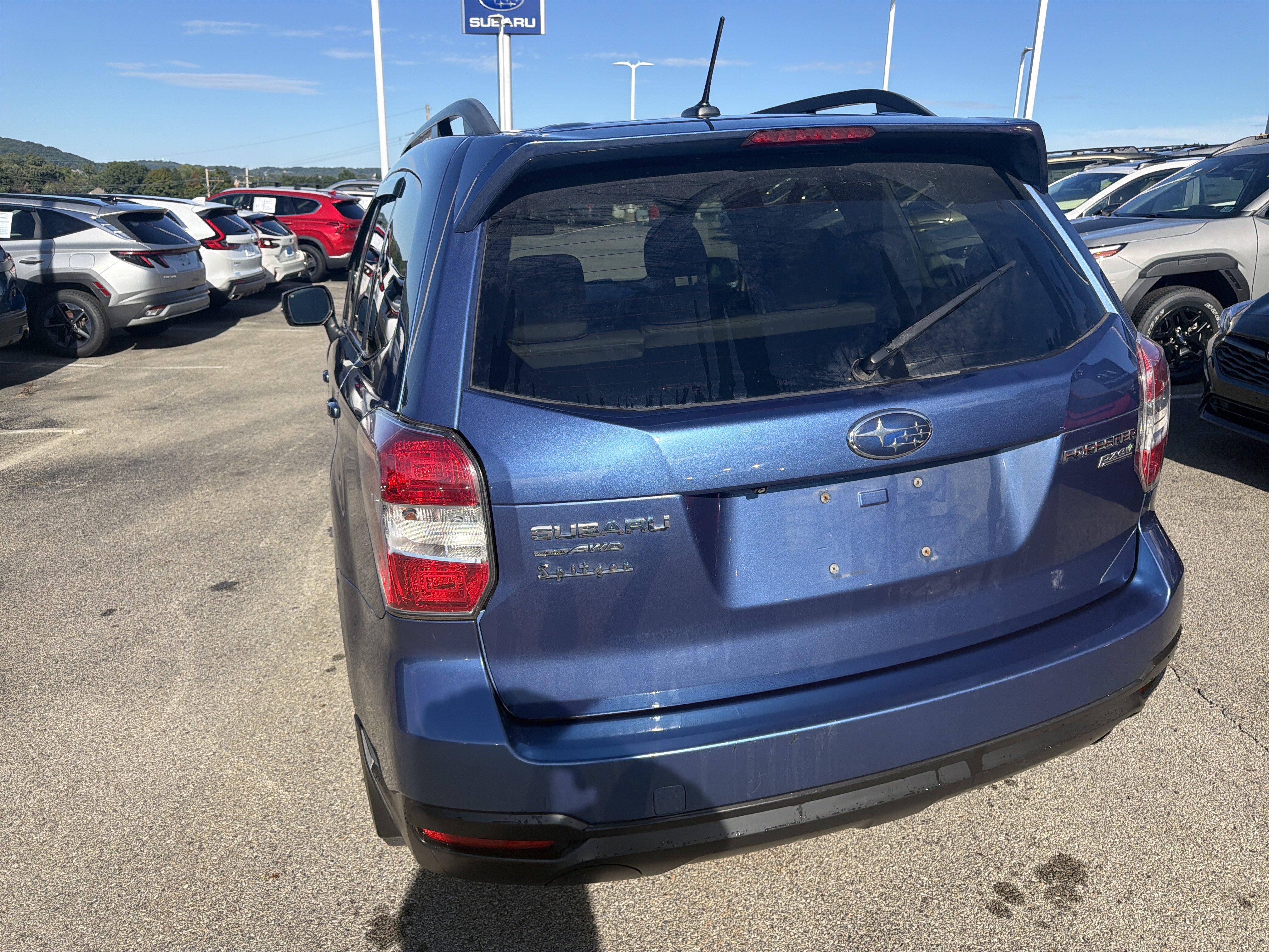 Used 2015 Subaru Forester 2.5i Touring AWD/4WD image 5
