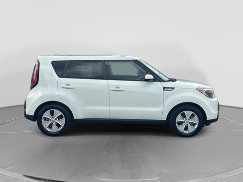 Used 2016 Kia Soul FWD image 6