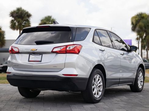 Used 2019 Chevrolet Equinox LS w/ LS Convenience Package AWD/4WD image 12