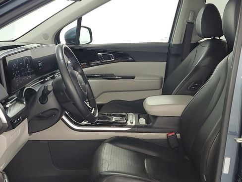 Used 2024 Kia Carnival SX Prestige image 13