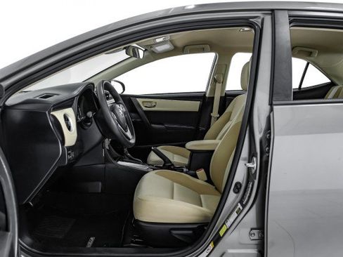 Used 2017 Toyota Corolla LE image 34