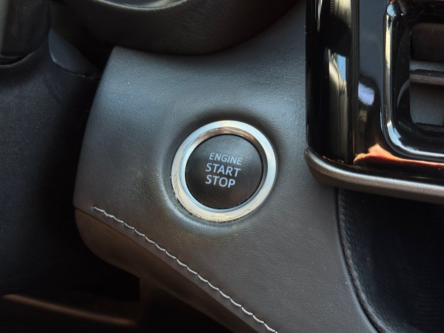 Used 2021 Toyota Highlander XLE AWD/4WD image 54