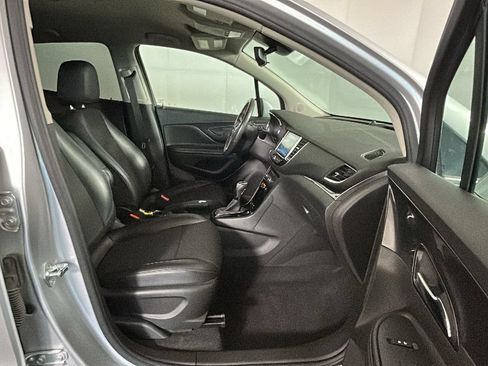 Used 2019 Buick Encore Preferred AWD/4WD image 35