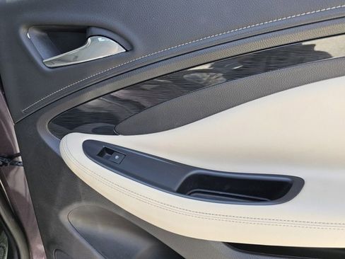 Used 2017 Buick Envision Preferred image 38