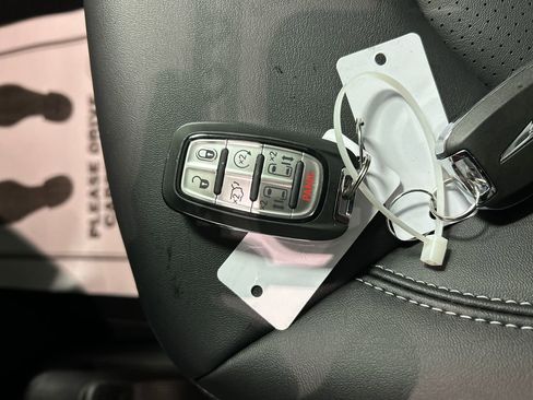 New 2026 Chrysler Pacifica Select image 20