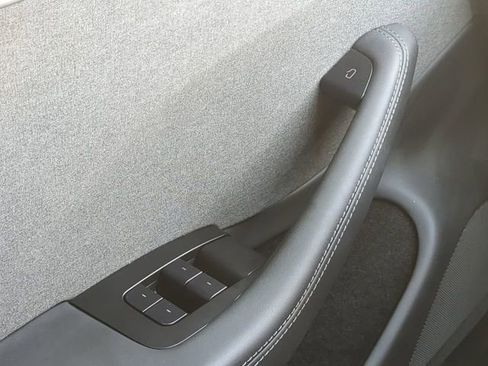 Used 2025 Tesla Model 3 Long Range image 26