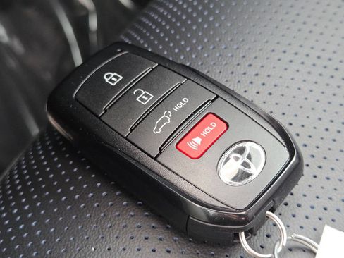 Used 2026 Toyota Sequoia Platinum AWD/4WD image 36