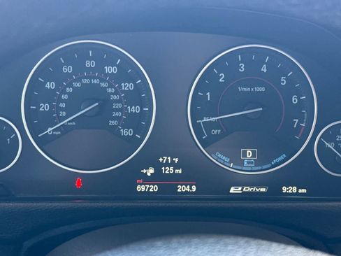 Used 2018 BMW 330e RWD image 28