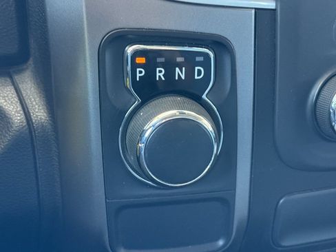 Used 2021 RAM 1500 Classic SLT RWD image 31