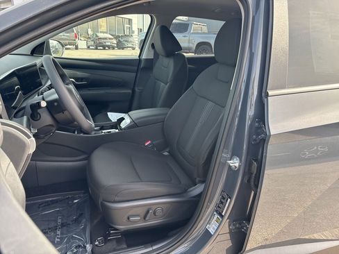 Used 2025 Hyundai Tucson SEL FWD image 30