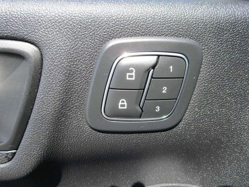 Used 2023 Ford Escape ST-Line Elite image 24