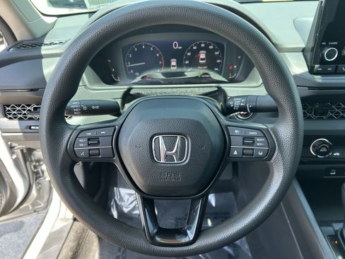 Certified 2023 Honda Accord LX image 24