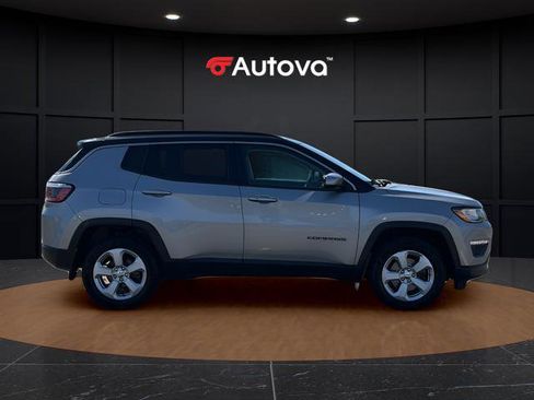 Used 2020 Jeep Compass Latitude w/ Cold Weather Group AWD/4WD image 6