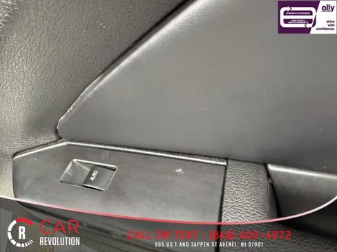 Used 2013 Ford Mustang Convertible image 43