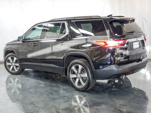 Certified 2021 Chevrolet Traverse LT w/ LT Premium Package image 9