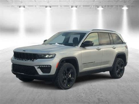 New 2025 Jeep Grand Cherokee Limited image 4