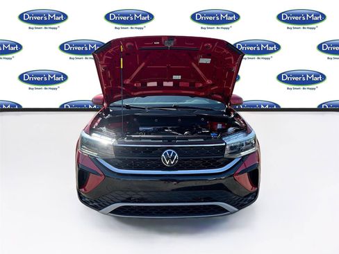Used 2022 Volkswagen Taos SE FWD image 33