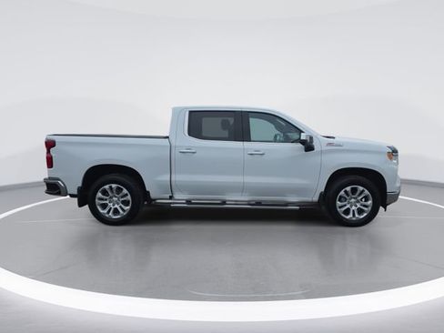 Certified 2022 Chevrolet Silverado 1500 LTZ image 2