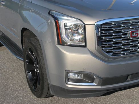 Used 2019 GMC Yukon Denali w/ Open Road Package AWD/4WD image 9