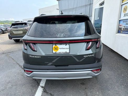 Used 2025 Hyundai Tucson Limited AWD/4WD image 4