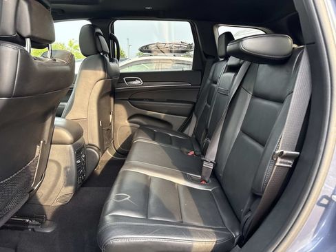 Used 2020 Jeep Grand Cherokee Limited AWD/4WD image 11