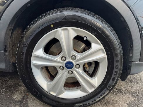 Used 2015 Ford Escape SE image 33