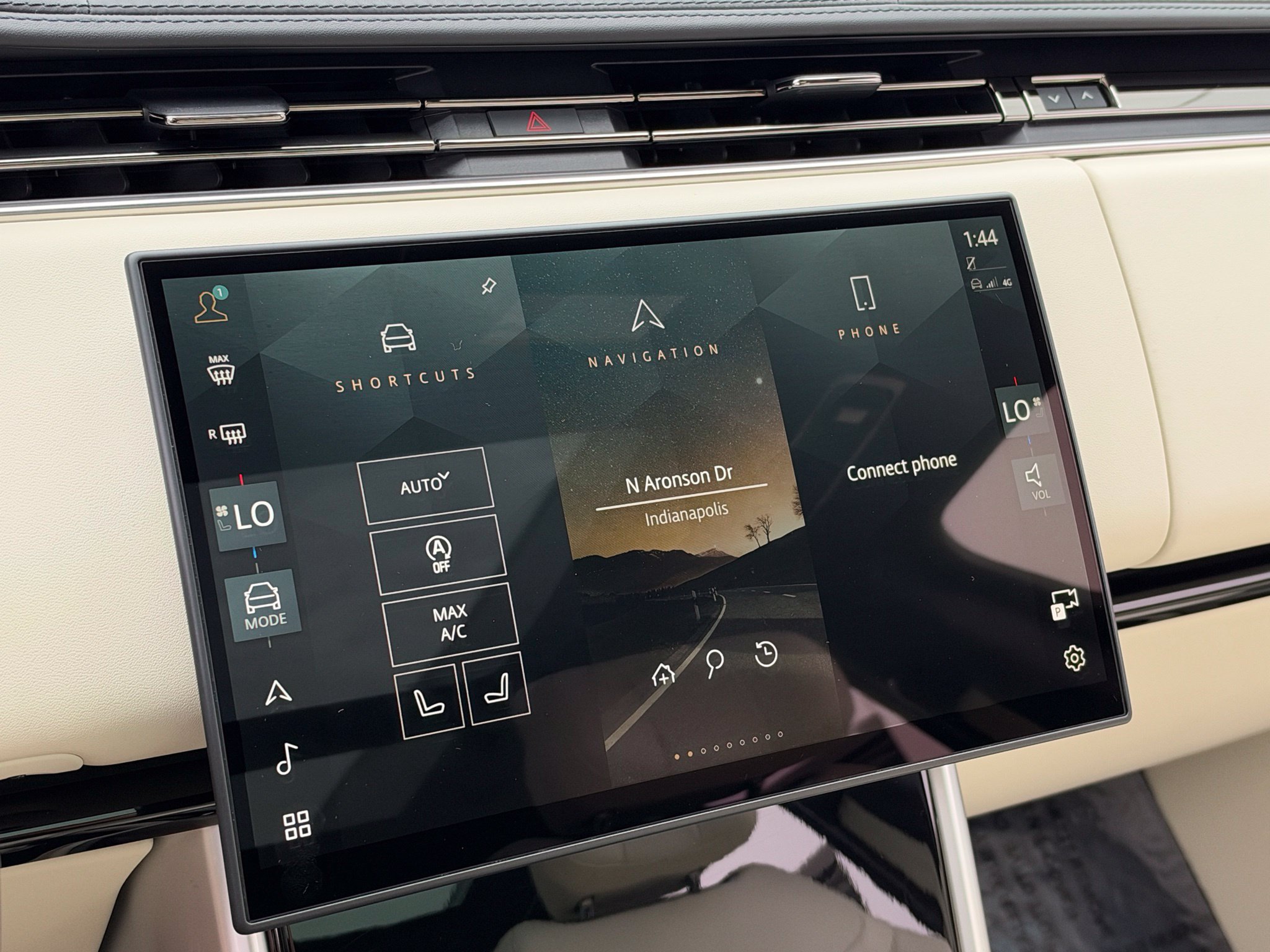 Used 2025 Land Rover Range Rover Autobiography AWD/4WD image 38
