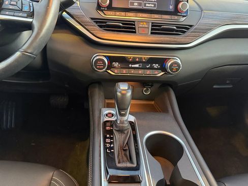 Used 2019 Nissan Altima 2.5 Platinum image 11