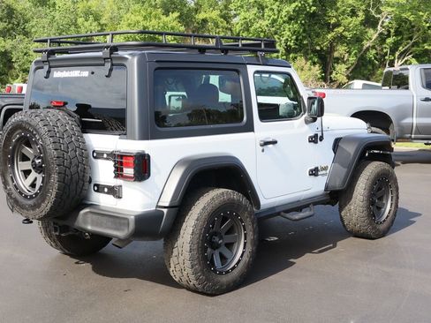 Used 2021 Jeep Wrangler Sport AWD/4WD image 9
