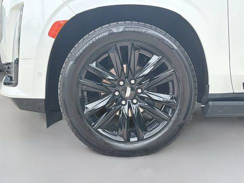 Used 2023 Cadillac Escalade ESV Sport Platinum AWD/4WD image 43