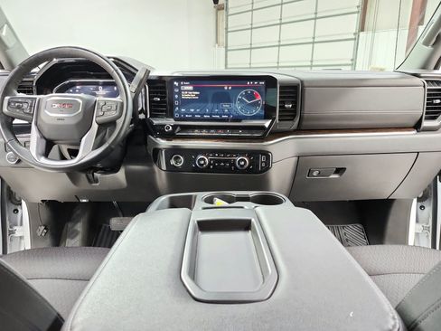 Used 2024 GMC Sierra 1500 SLE AWD/4WD image 26