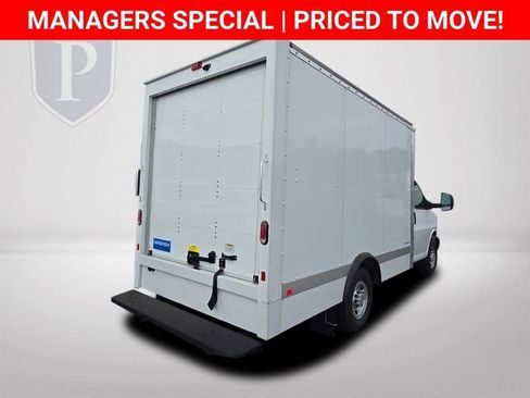 New 2024 Chevrolet Express 3500 w/ Power Convenience Package image 7