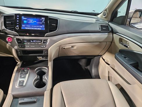 Used 2023 Honda Ridgeline RTL image 11