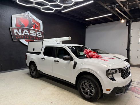 Used 2025 Ford Maverick XLT w/ Equipment Group 301A image 9