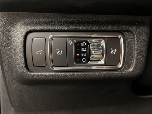 Used 2022 Lincoln Corsair Reserve w/ Equipment Group 201A image 24