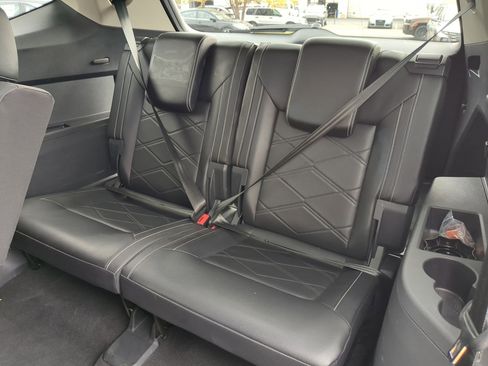 Used 2024 Volkswagen Atlas SE image 30