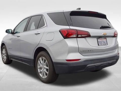 Used 2022 Toyota Highlander XLE image 6