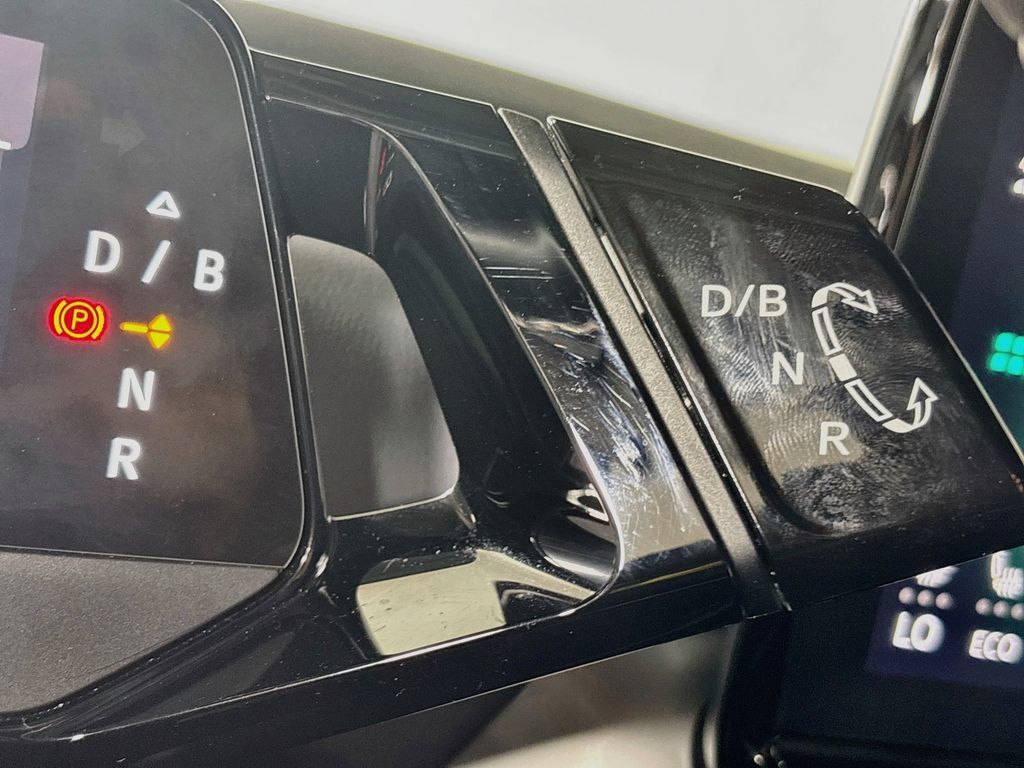 Used 2023 Volkswagen ID.4 Pro S AWD/4WD image 19