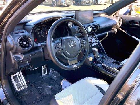 Certified 2023 Lexus IS 350 F Sport image 17
