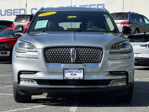 Used 2021 Lincoln Aviator Reserve w/ Equipment Group 202A AWD/4WD image 9