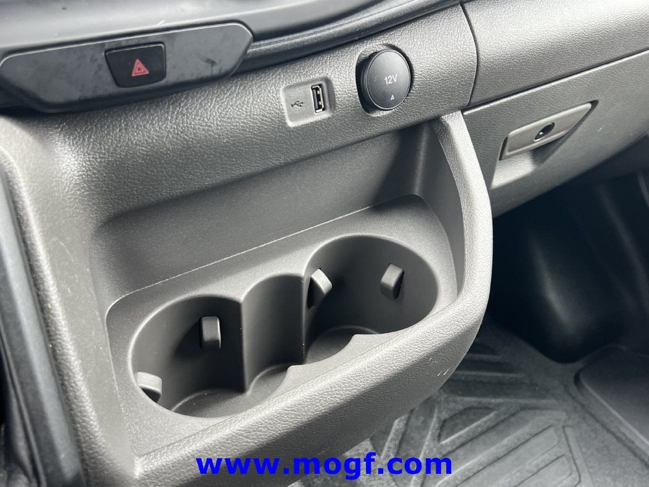 Used 2025 Ford Transit 250 148 High Roof RWD image 8