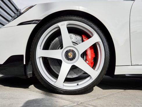 Used 2024 Porsche 911 Turbo image 3