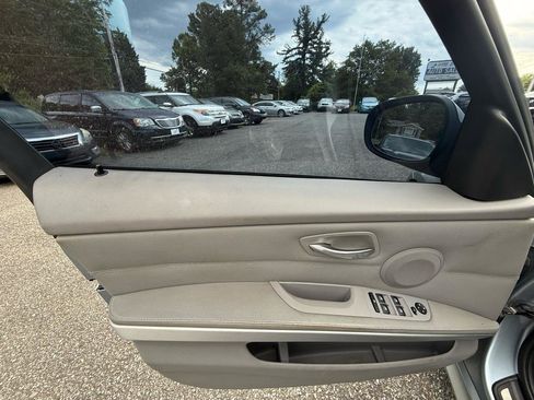 Used 2011 BMW 328i Sedan RWD image 8