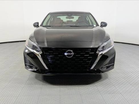 Used 2023 Nissan Altima 2.5 SL image 11