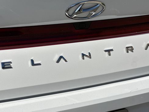 Used 2023 Hyundai Elantra Limited w/ Cargo Package FWD image 25