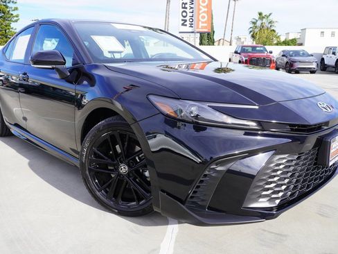 Certified 2025 Toyota Camry SE image 2