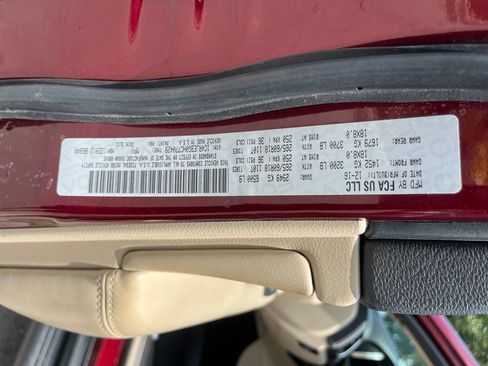 Used 2017 Jeep Grand Cherokee Limited w/ Luxury Group II RWD image 30